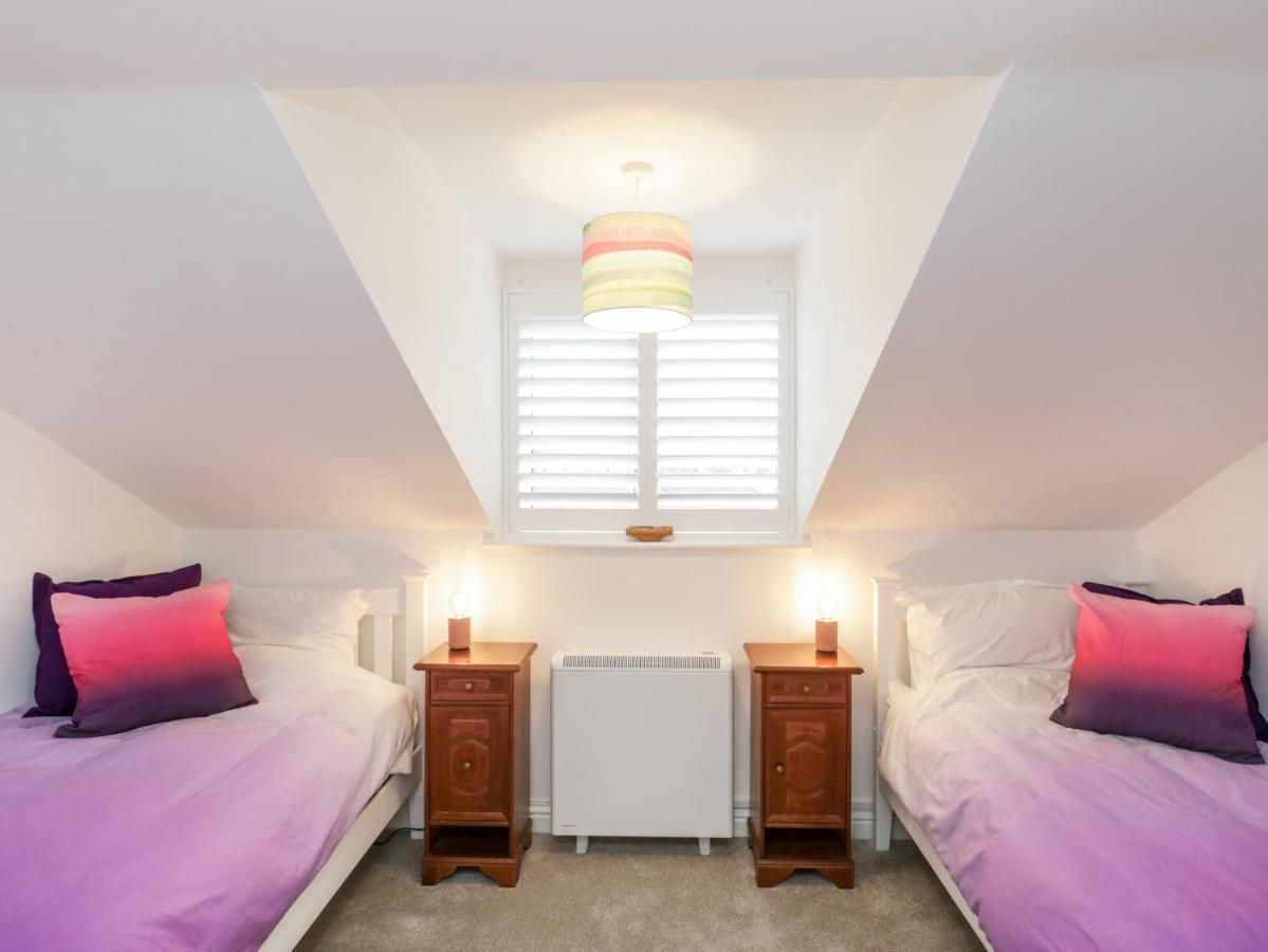 Вилла 14 Lyme Mews Ситон Экстерьер фото